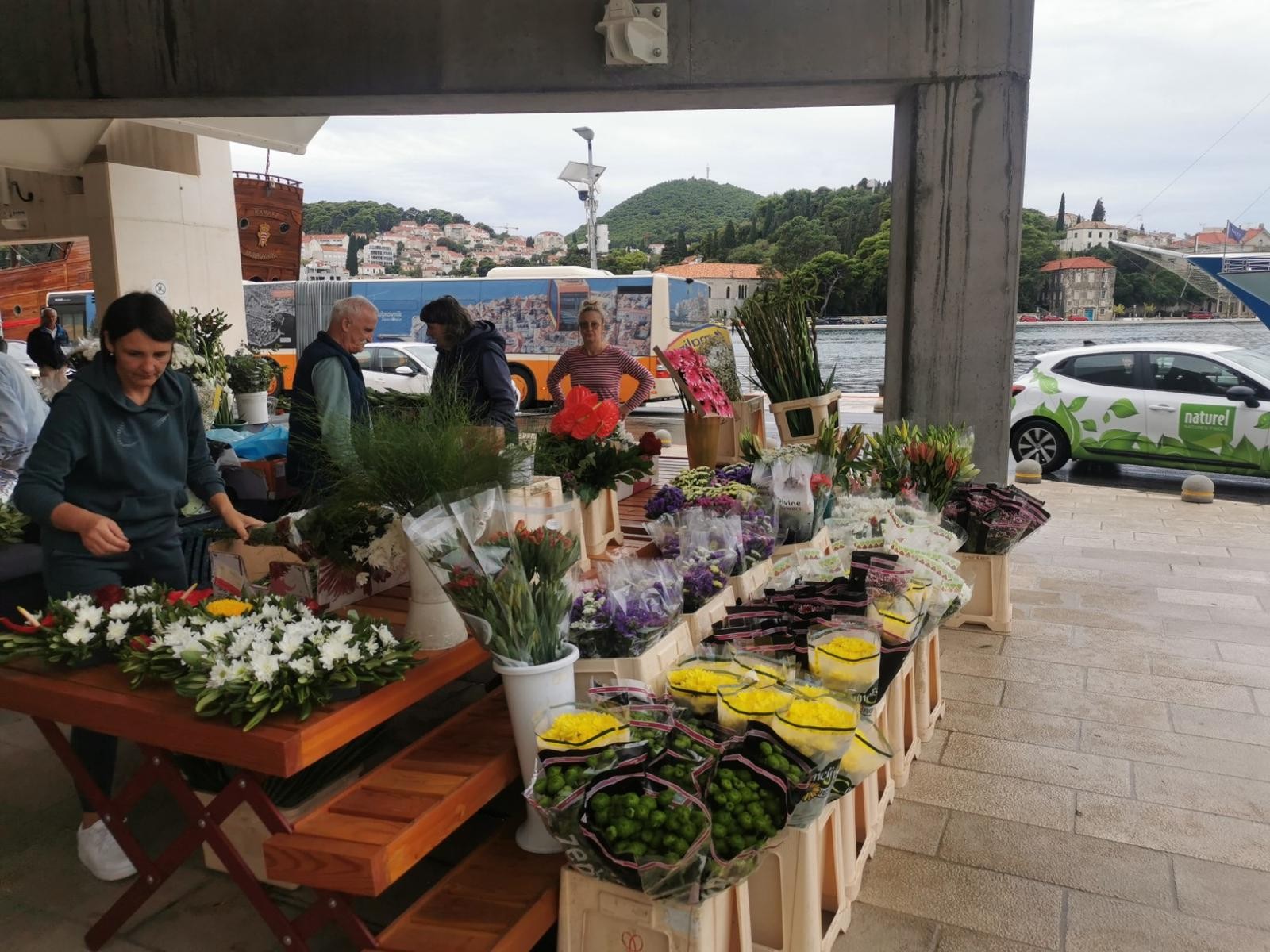 Petak je - dan za Grušku placu (FOTO/VIDEO)